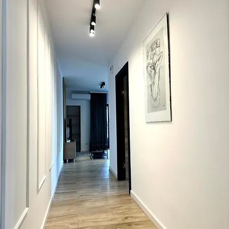 Traugutta - Fitness & Parking アパート *