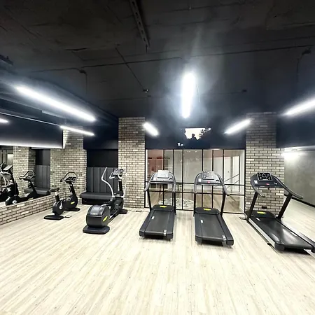 アパート Traugutta - Fitness & Parking ヴロツワフ